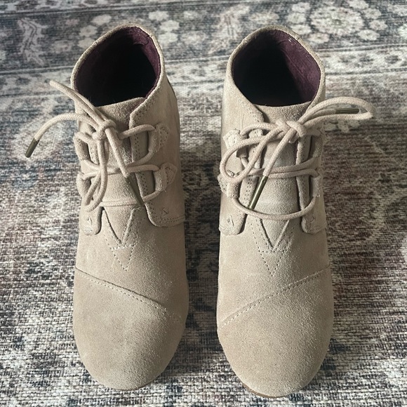 TOM’s Women’s Size 7 Wedge Booties - Picture 1 of 5